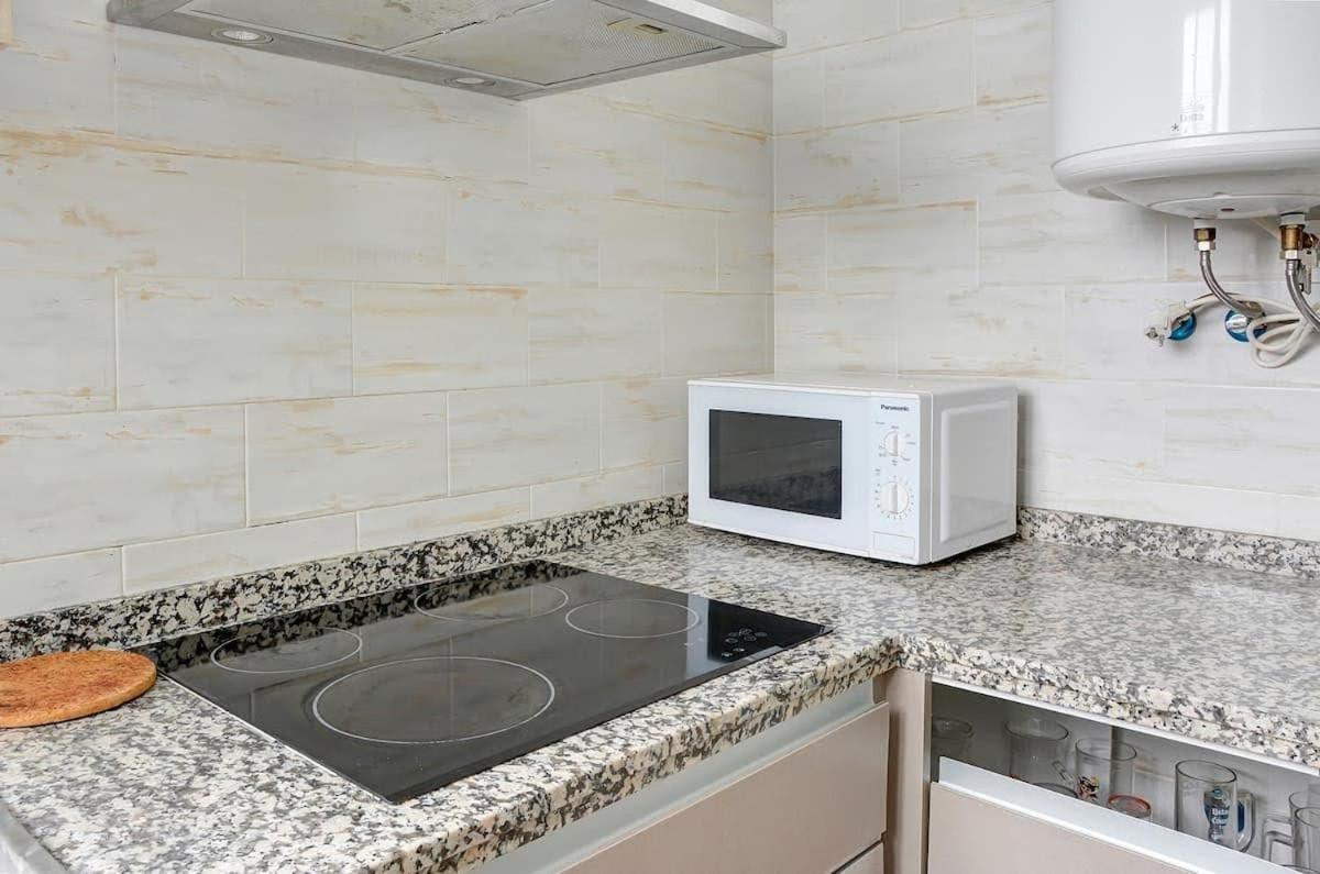 Apartamento Amplio Севиля Екстериор снимка