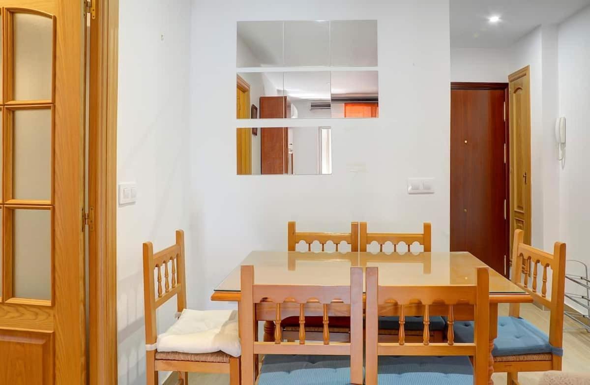 Apartamento Amplio Севиля Екстериор снимка